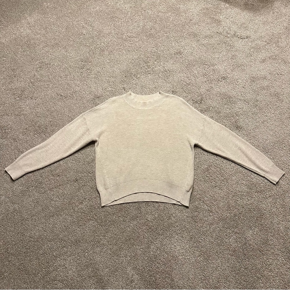 Tan colored soft, cozy, lightweight sweater in Women’s SMALL